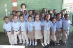 Help Sosuakids blij met donatie voor kansarme schoolkinderen